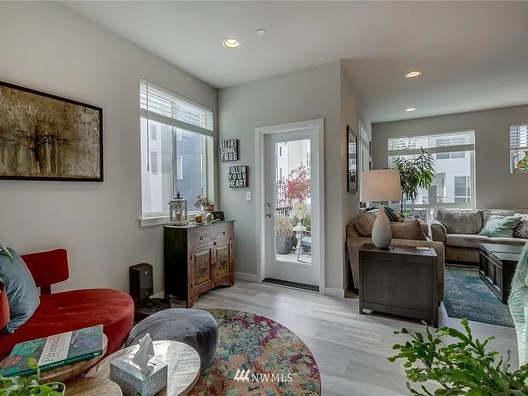 14715 Admiralty Way #B-7 — Photo 13