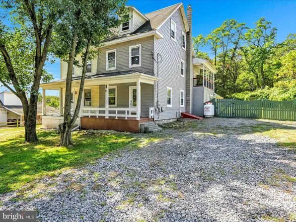 85 Lincoln Rd, Pine Grove, PA 17963