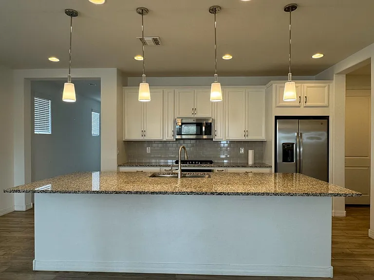 20901 E Macaw Dr — Photo 4