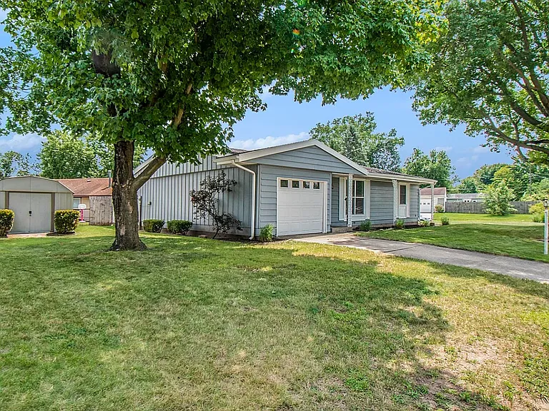 3708 Greenmont Dr — Photo 17