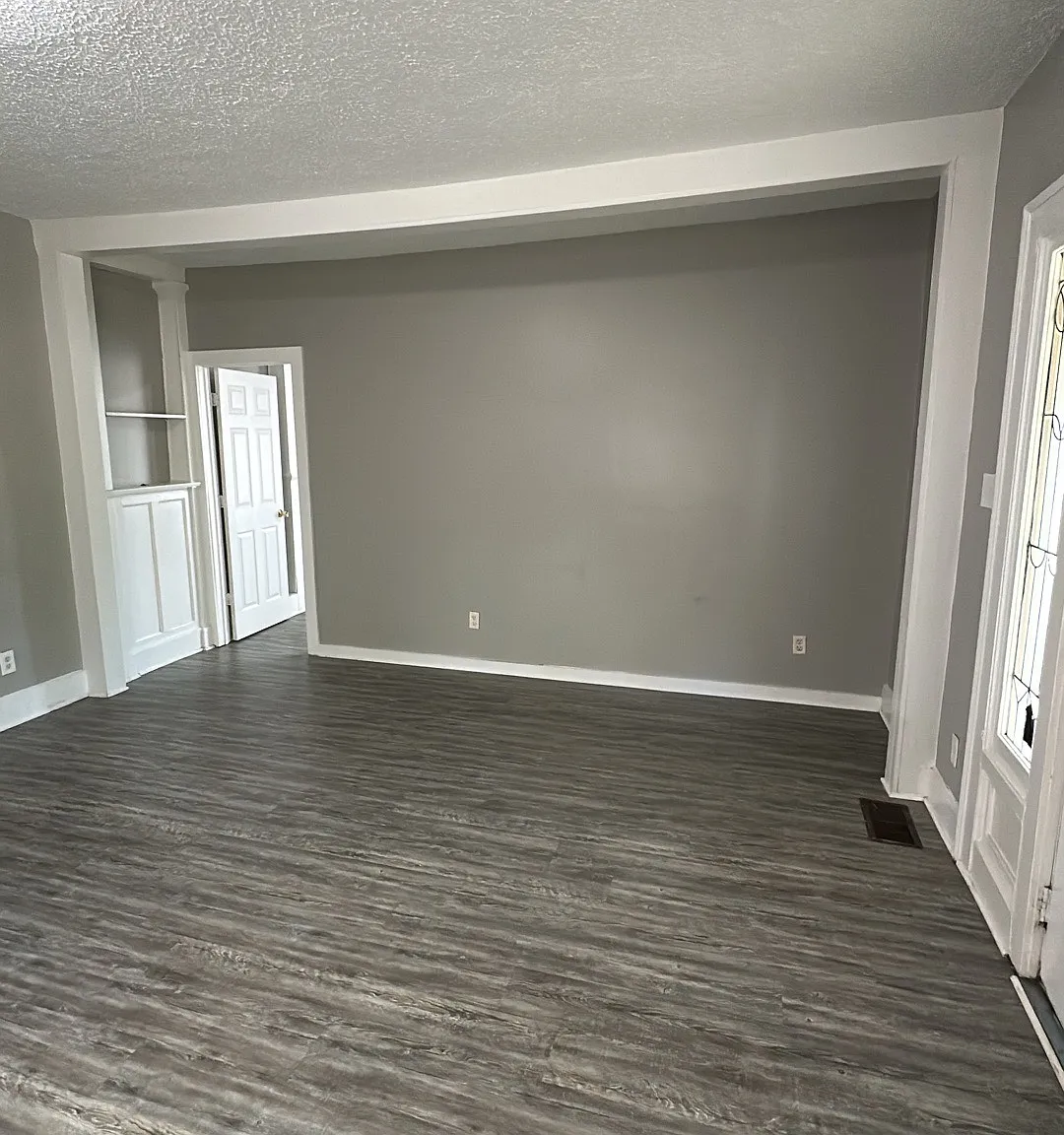 1508 East Main Street - 1 — Photo 2