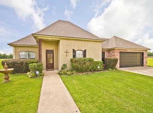 221 Christian Point Rd, Opelousas, LA 70570
