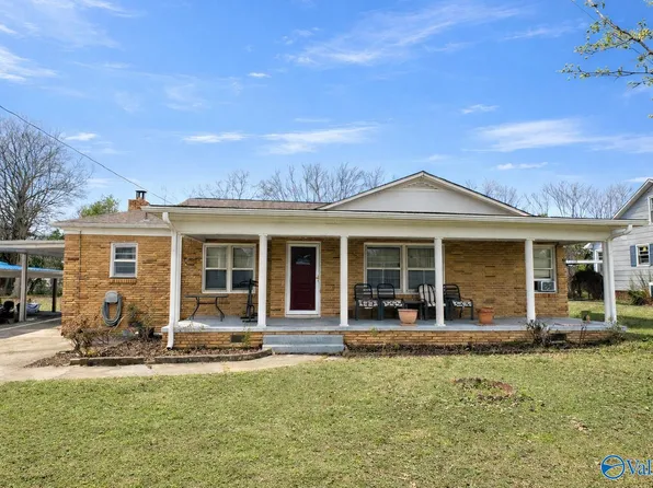 307 Davis St, Albertville, AL 35950