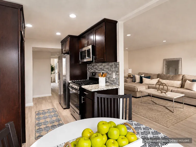 Westgate Apartments in Linda Vista — Photo 33