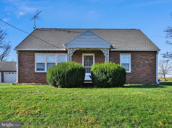 16 Pine St, Jacobus, PA 17407