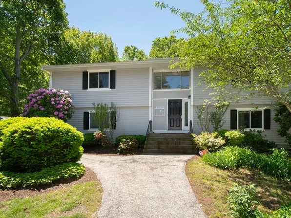 10 Beals Cove Rd APT C, Hingham, MA 02043