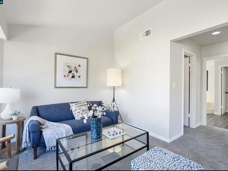 5 Stuart Pl — Photo 32
