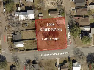 1008 E Red River St, Victoria, TX 77901