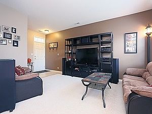 4th image of 2930 Langston Cir