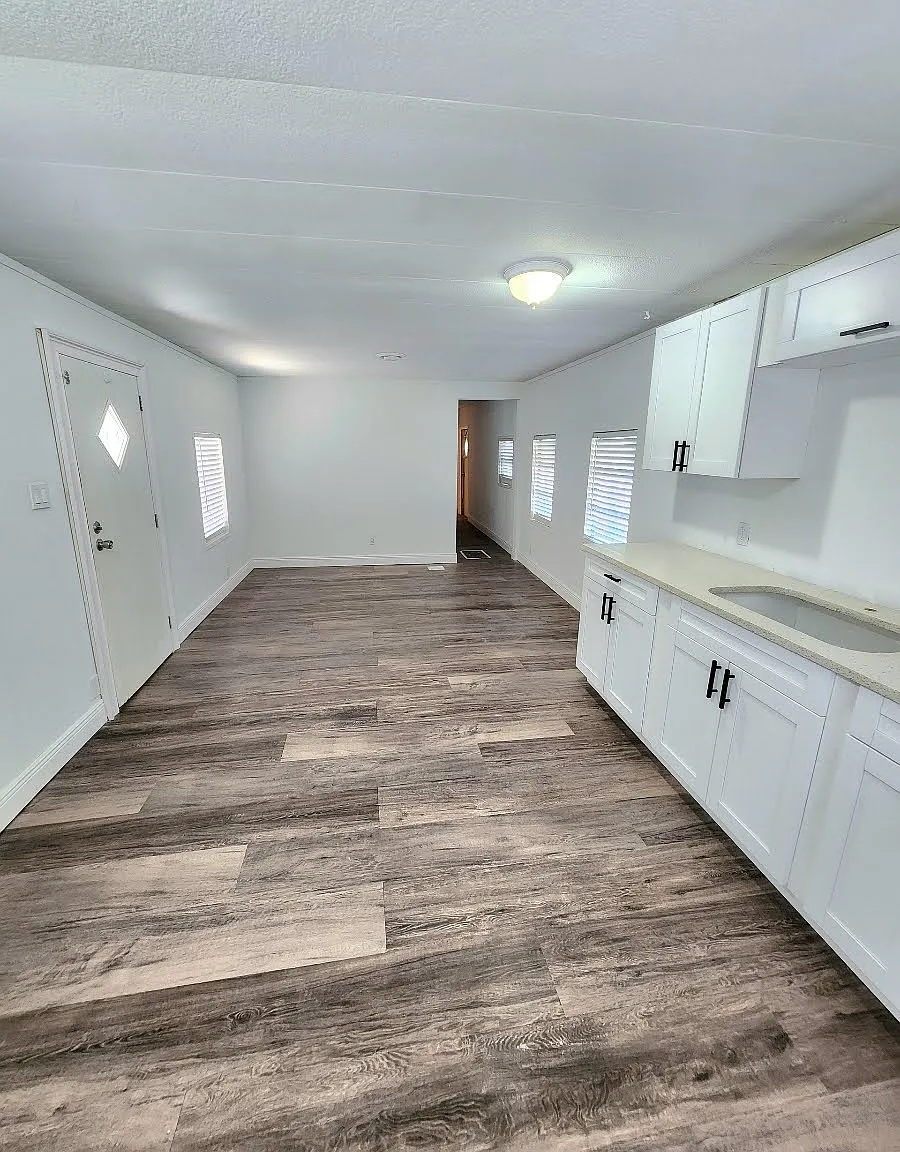 2 bed, 650 sqft, $1,750 — Photo 3