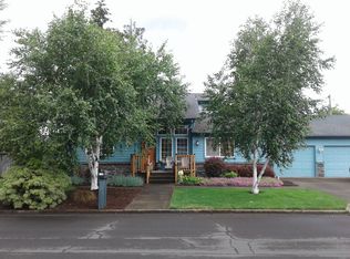 2198 Lomond Ave, Springfield, OR 97477