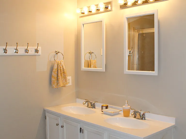 6145 Old Brentford Ct — Photo 8