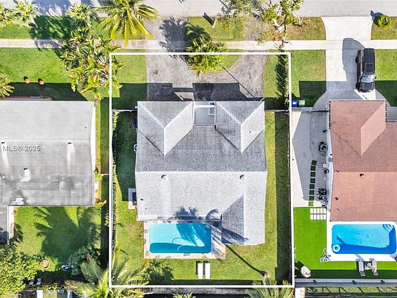 3rd image of 8810 NW 7th St #8810