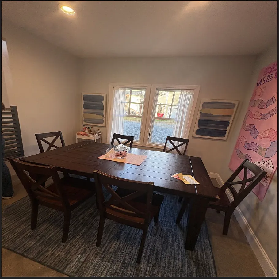 4 bed, 2.5 bath, 1768 sqft, $4,875 — Photo 4