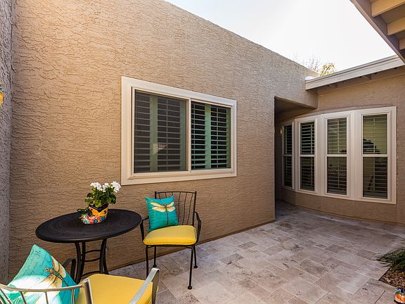 courtyard with travertine