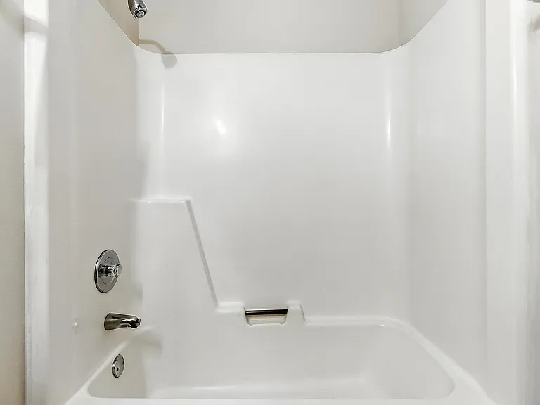 Brighton - Bathroom