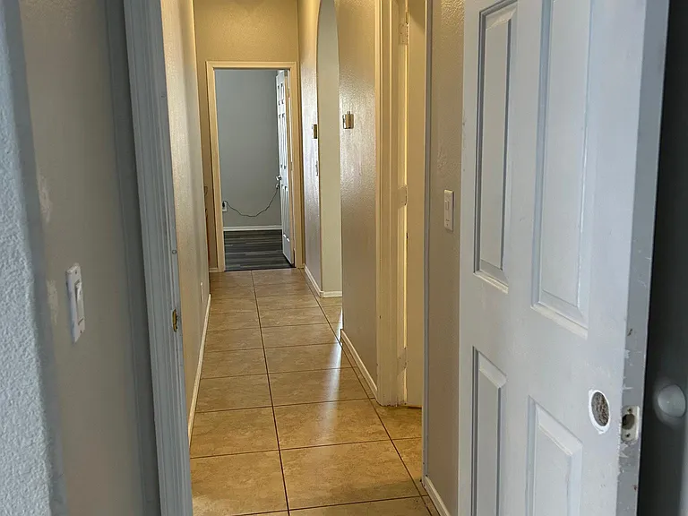 621 N Alder Dr — Photo 12