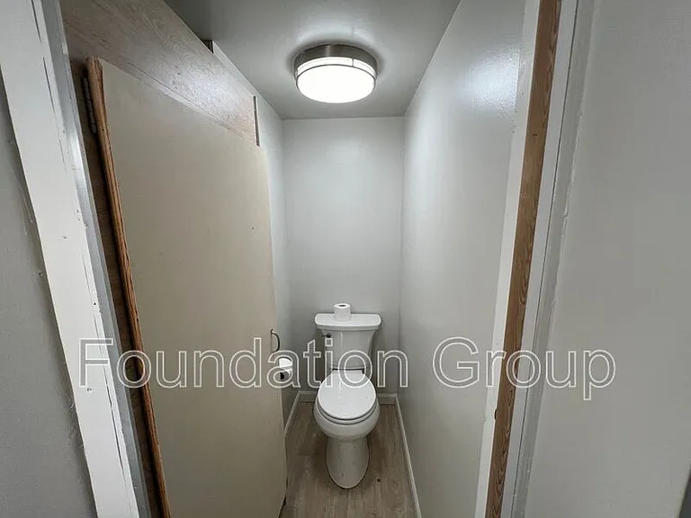 3202 Farragut Ave — Photo 23