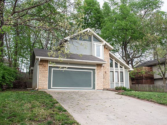 4th image of 5805 N Delta Ave