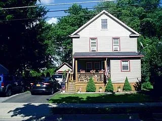 224 Richard Ave photo 1