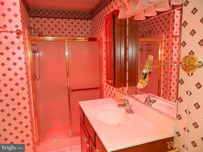 1301 Colonial Club Dr — Photo 18
