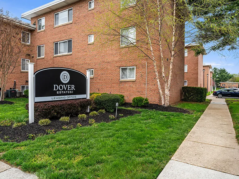 dover-estates-exteriors013