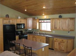 W6460 Hillcrest Rd, Medford, WI 54451