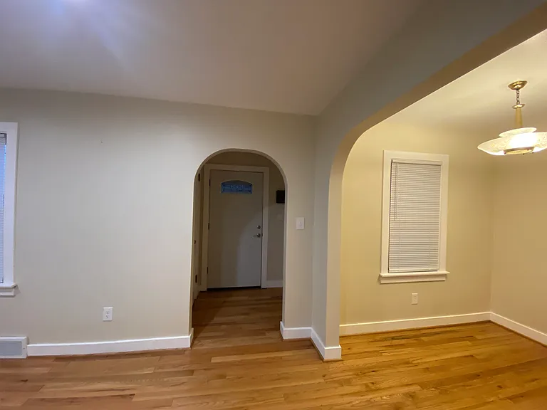263 Center Ave — Photo 4