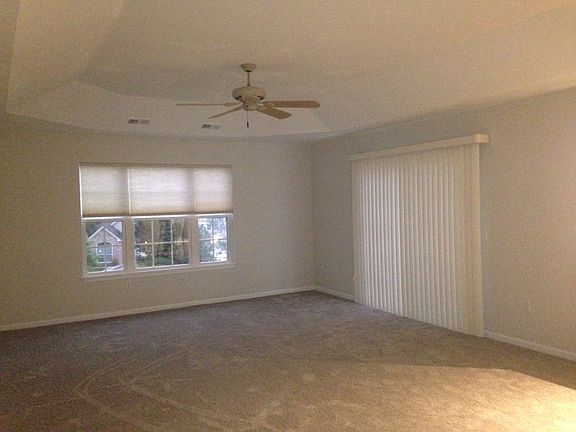 4th image of 1150 Park Dr