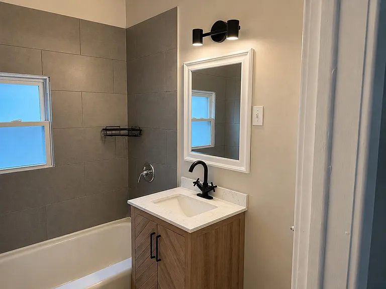 145 Southside Pkwy #3 — Photo 6