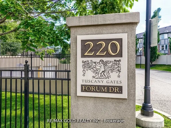 220 Forum Dr #1703, Mississauga, ON L4Z 4K1