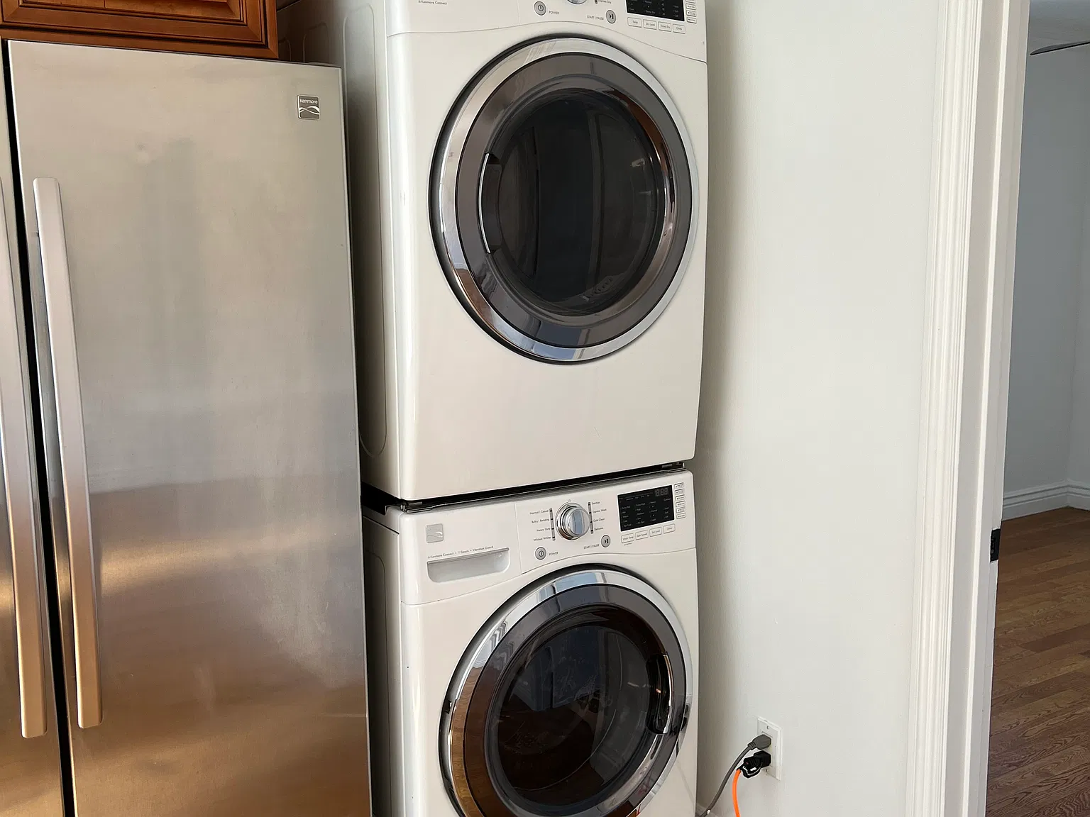 2 bed, 800 sqft, $2,599 — Photo 3