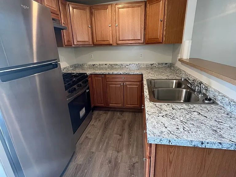 215 Cheyenne St — Photo 6