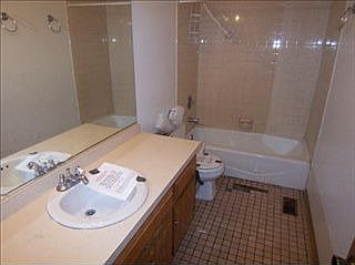 4th image of 4057 Indian Hill Dr