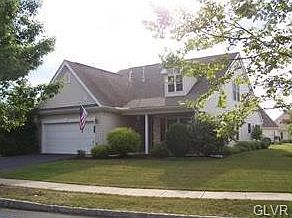 1st image of 75 Glenmoor Cir S