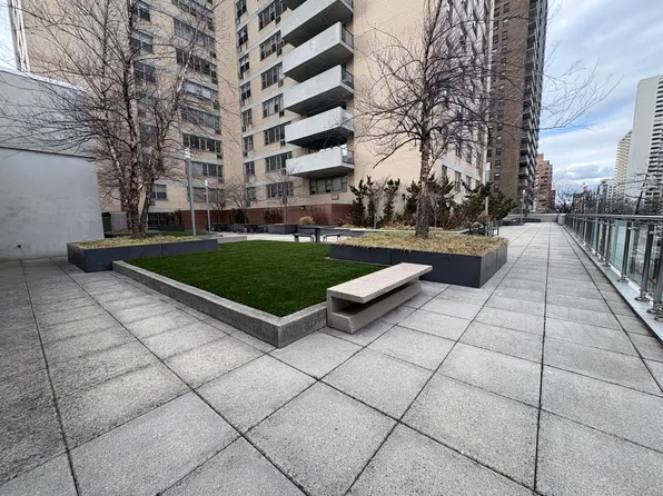 100 West 93rd Street 24G image 24 of 25