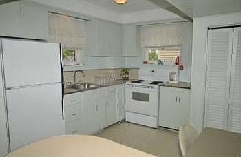 2nd image of 33 Hill St