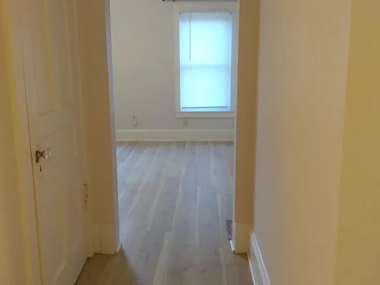 Hall facing livingroom