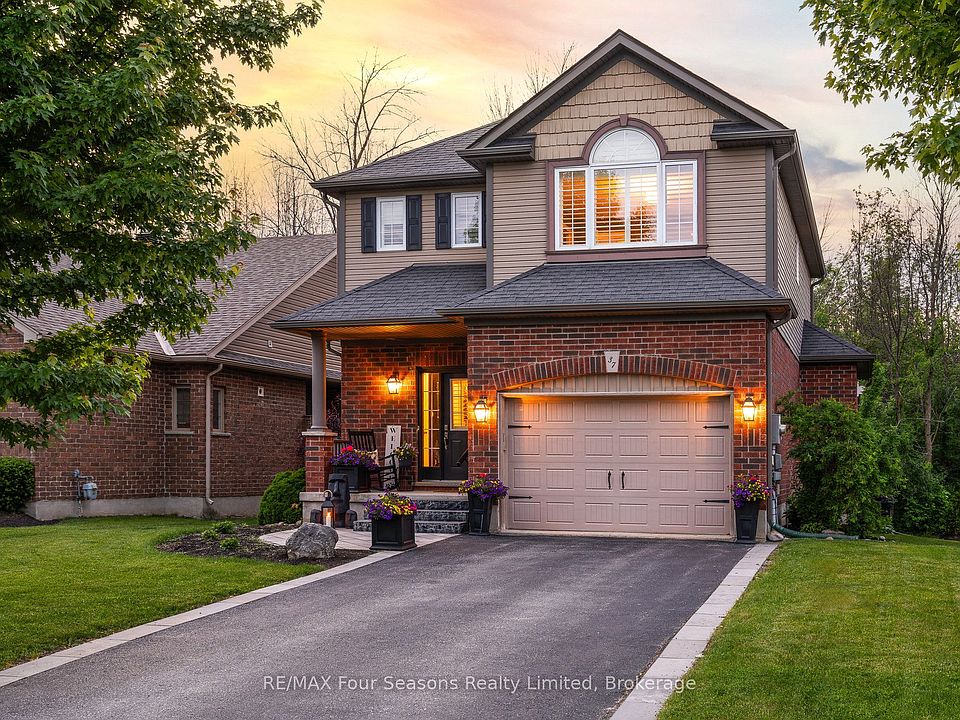 1st image of 37 Chamberlain Cres