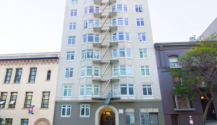 665 Pine Apartments — Photo 2