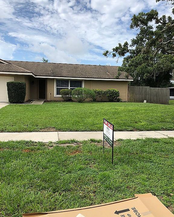 1st image of 8012 Cloverglen Cir