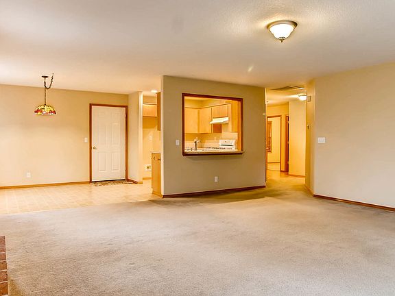 5th image of 8718 NE 34th Way