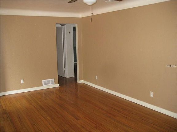 3rd image of 3237 31st Ave N