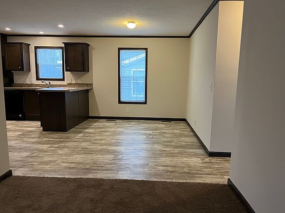 3rd image of 2817 James Ct #111