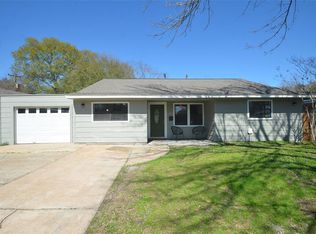 8538 Sonneville Dr, Houston, TX 77080