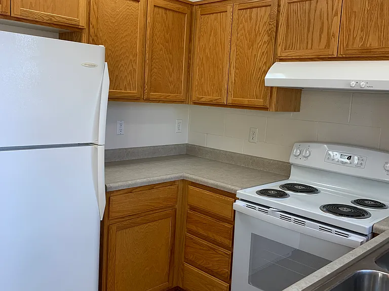 436 Holbrook Ln #C — Photo 9