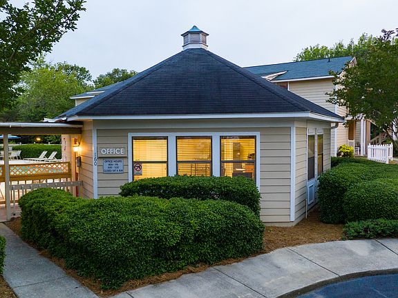 3rd image of 198 Breckenridge Dr #198