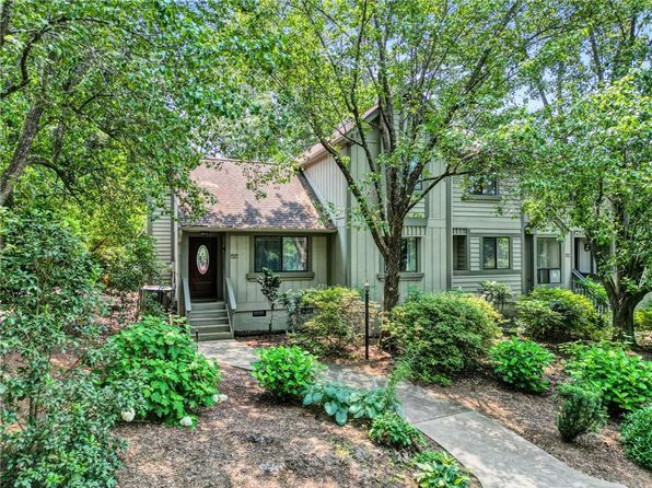 606 Safe Harbor Cir