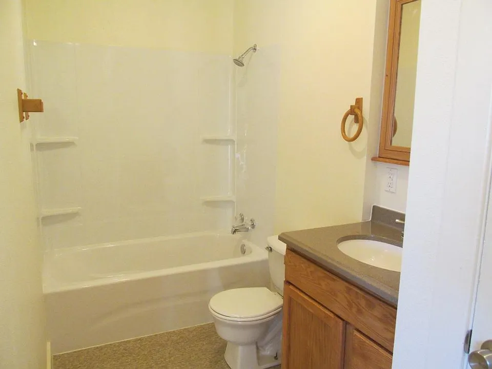 BATHROOM WITH SHOWER