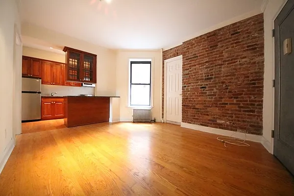 Rented by (Legacy) NY Quality Living Uptown | media 11